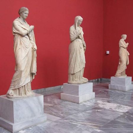 Jupiter Boutique Apartment Next To Athens Museum Buitenkant foto